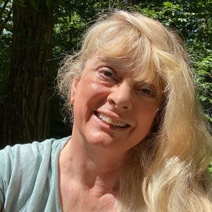 Meet your Posher, Sherry